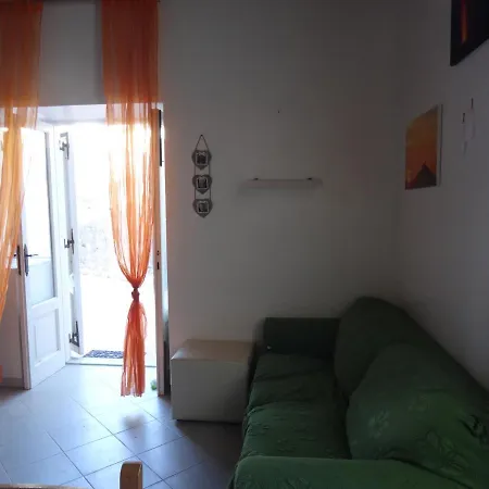 شقة Casa Malvasia ليباري